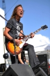 Fuel-rockin-the-river (14)_520x780